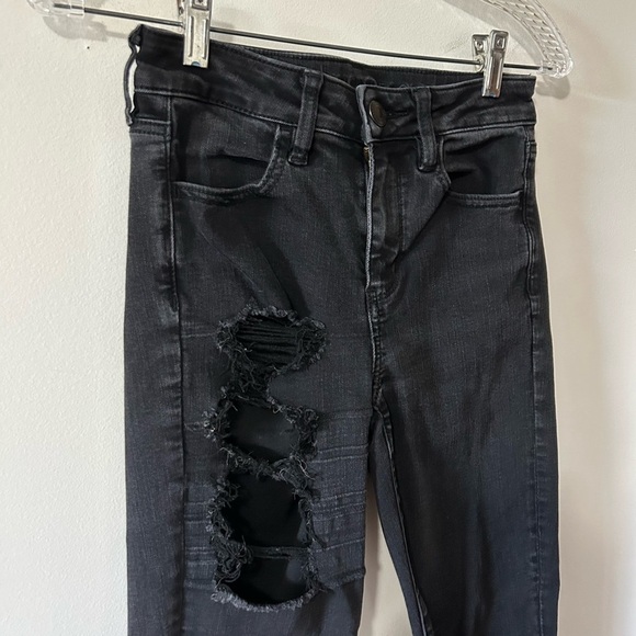 Black  American Eagle Ripped Skinny Jeans - Picture 2 of 4
